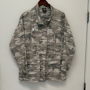Vince Camuto Avenue Gray Camo Military Jacket M Lightweight